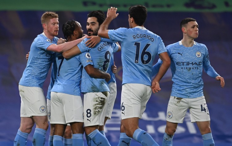 受伤的往往 受伤的往往