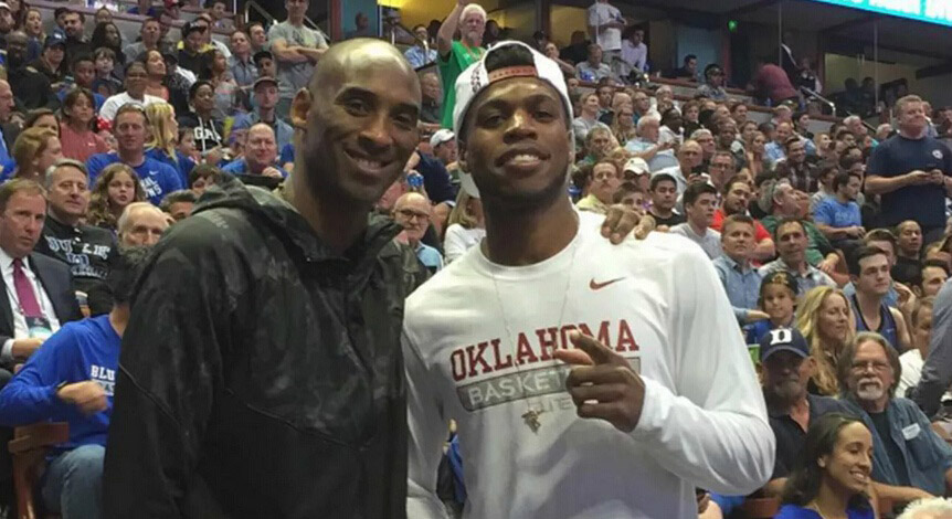 扮演左8的 扮演左8的