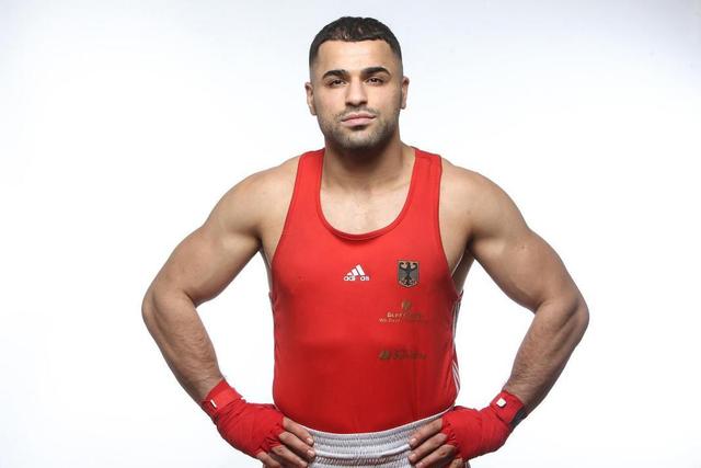 而非个人 而非个人